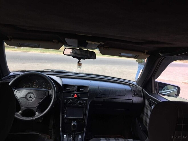 Mercedes C 200 1997, 600,000 km - 2.0 l - Tovuz