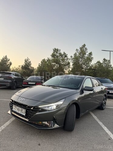 Hyundai Elantra 2022, 15,300 km - 1.6 l - Bakı