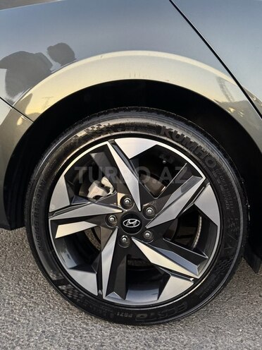 Hyundai Elantra 2022, 15,300 km - 1.6 l - Bakı