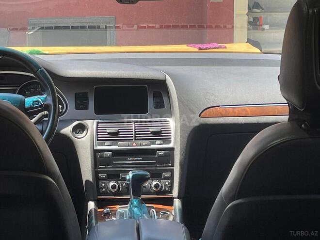 Audi Q7 2012, 280,000 km - 3.0 l - Bakı