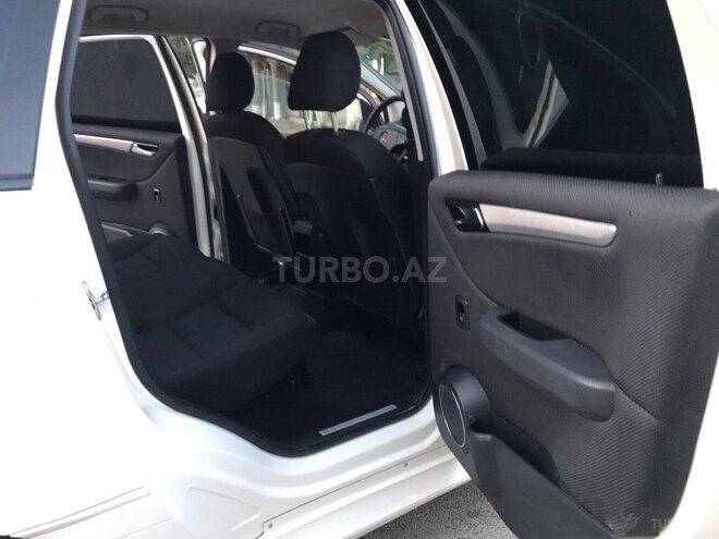 Mercedes B 180 2010, 220,480 km - 1.7 l - Sumqayıt