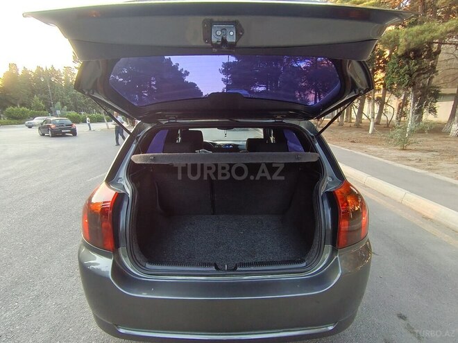 Toyota Corolla 2005, 230,000 km - 1.4 l - Sumqayıt