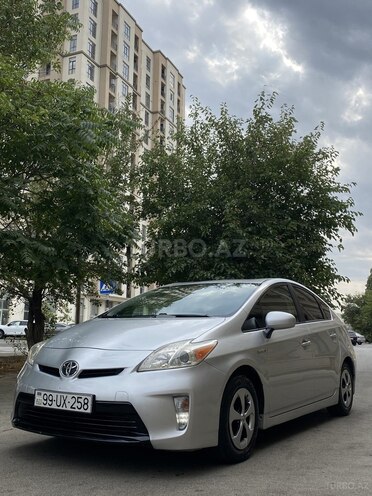 Toyota Prius 2013, 390,000 km - 1.8 л - Bakı