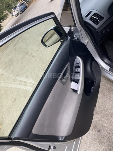 Toyota Prius 2013, 390,000 km - 1.8 л - Bakı
