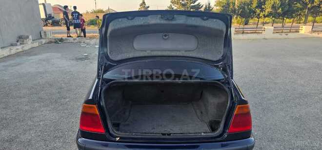 BMW 316 1999, 358,500 km - 1.9 l - Sumqayıt