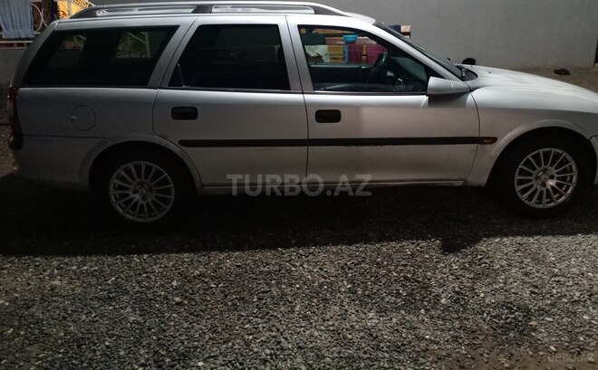 Opel Vectra 1999, 391,000 km - 1.6 л - Füzuli