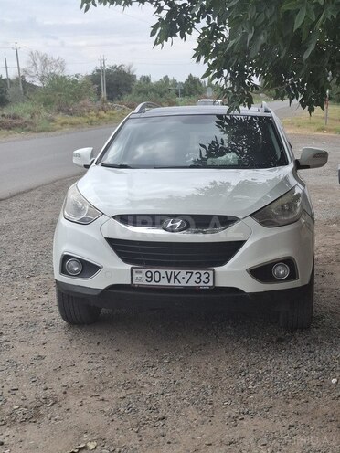 Hyundai ix35 2011, 231,200 km - 2.4 л - Saatlı