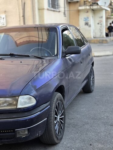 Opel Astra 1997, 255,000 km - 1.6 l - Bakı