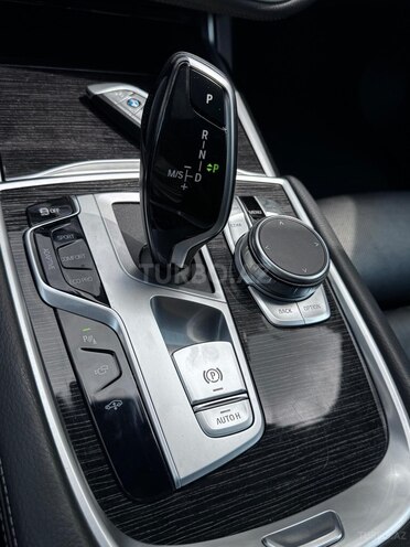 BMW 740 2019, 141,000 km - 3.0 l - Bakı