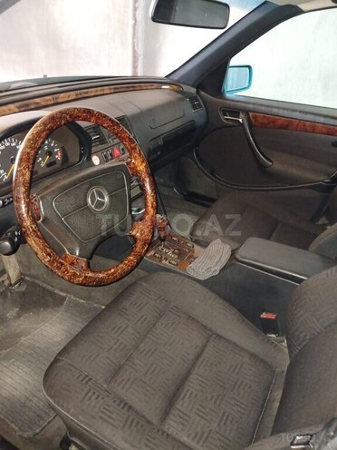 Mercedes C 180 1999, 199,500 km - 1.8 l - Gəncə