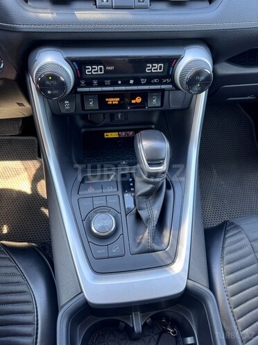 Toyota RAV4 2022, 39,500 km - 2.0 l - Bakı
