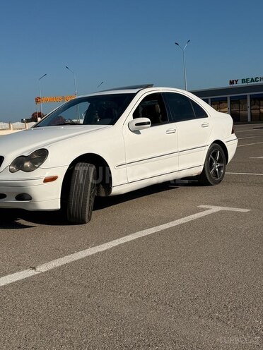 Mercedes C 240 2001, 27,500 km - 2.6 l - Sumqayıt