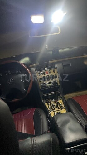 Mercedes E 240 1998, 444,455 km - 2.4 l - Salyan