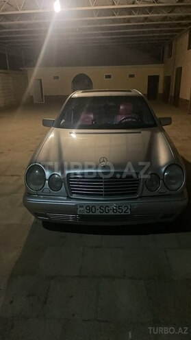 Mercedes E 240 1998, 444,455 km - 2.4 l - Salyan