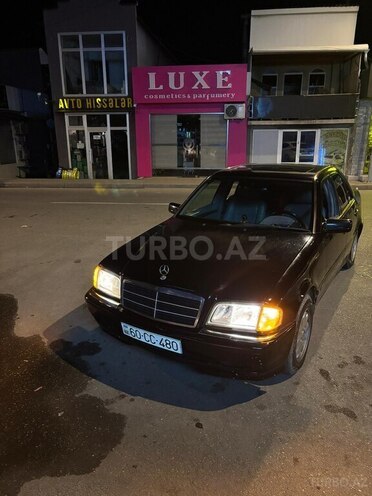 Mercedes C 230 1999, 675,924 km - 2.3 л - Qusar