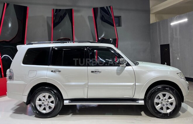 Mitsubishi Pajero 2008, 244,444 km - 3.0 l - Sumqayıt