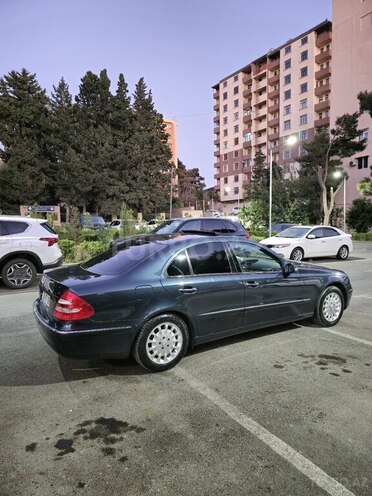 Mercedes E 240 2002, 220,000 km - 2.6 l - Bakı