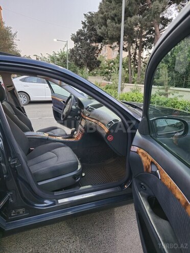 Mercedes E 240 2002, 220,000 km - 2.6 l - Bakı