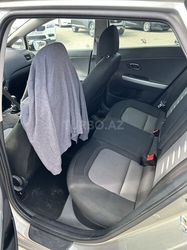 Kia  2014, 207,000 km - 1.6 l - Bakı