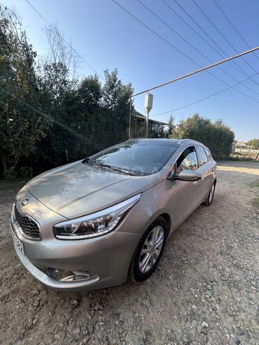 Kia  2014, 207,000 km - 1.6 l - Bakı