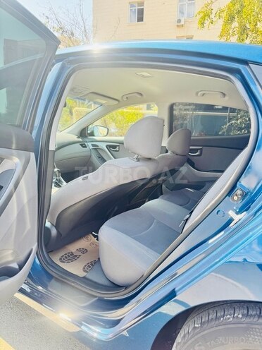 Hyundai Elantra 2015, 68,000 km - 1.8 л - Bakı