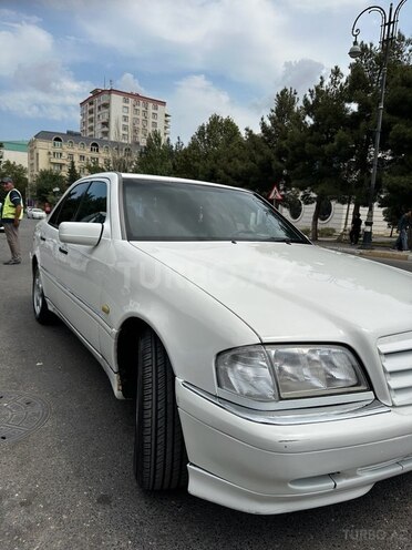 Mercedes C 240 1999, 360,000 km - 2.4 l - Xırdalan