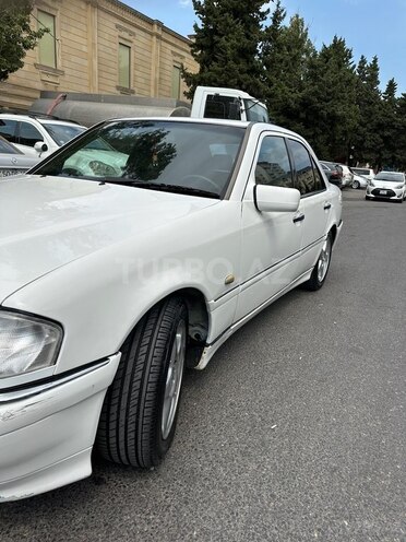 Mercedes C 240 1999, 360,000 km - 2.4 l - Xırdalan