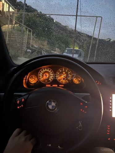 BMW 525 2001, 330,863 km - 2.5 l - Bakı