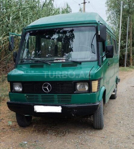 Mercedes 208 D 1992, 150,000 km - 2.3 l - Beyləqan