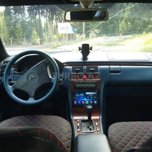 Mercedes E 240 1998, 470,000 km - 2.4 l - Mingəçevir