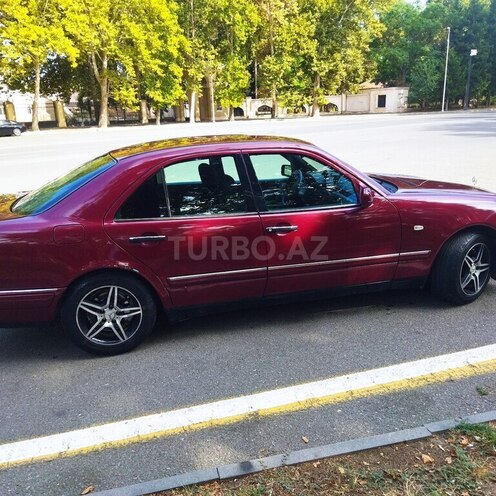 Mercedes E 240 1998, 470,000 km - 2.4 l - Mingəçevir