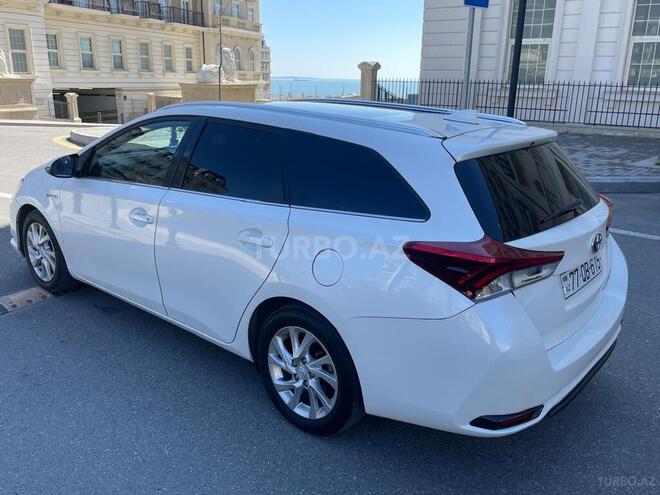 Toyota Auris 2015, 193,000 km - 1.8 l - Bakı