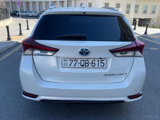 Toyota Auris 2015, 193,000 km - 1.8 l - Bakı