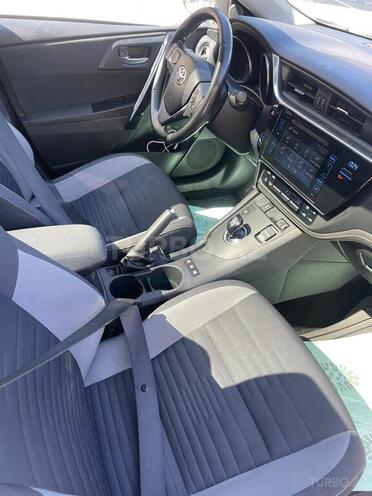 Toyota Auris 2015, 193,000 km - 1.8 l - Bakı