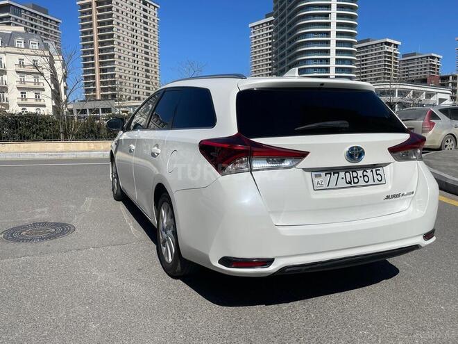 Toyota Auris 2015, 193,000 km - 1.8 l - Bakı