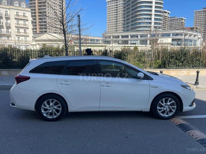 Toyota Auris 2015, 193,000 km - 1.8 l - Bakı