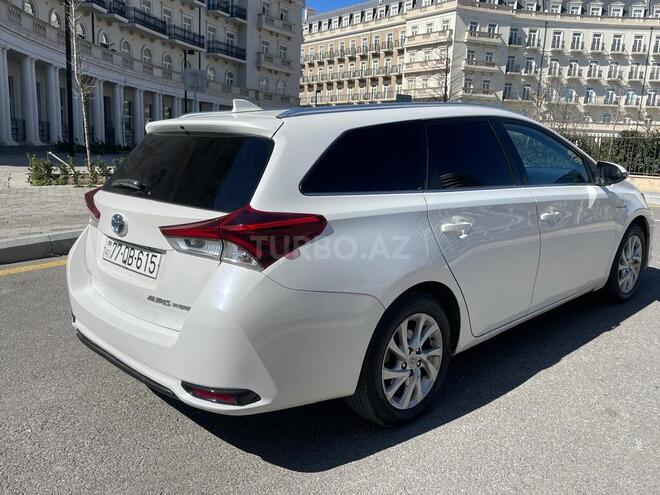 Toyota Auris 2015, 193,000 km - 1.8 l - Bakı