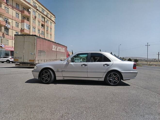 Mercedes C 240 1999, 331,000 km - 2.6 l - Bakı