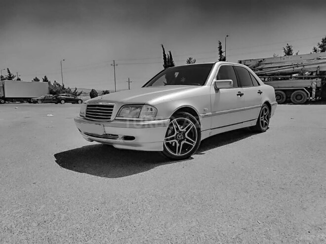 Mercedes C 240 1999, 331,000 km - 2.6 l - Bakı