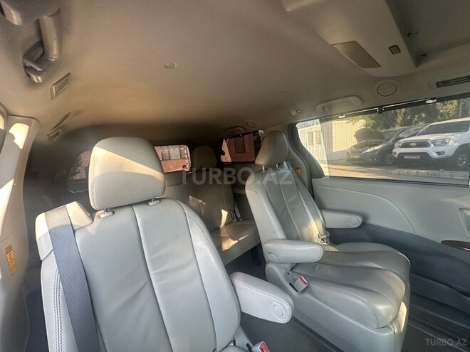 Toyota Sienna 2014, 126,000 km - 3.5 l - Bakı