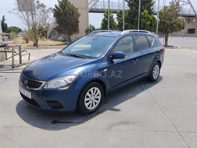 Kia  2010, 250,000 km - 1.6 l - Bakı