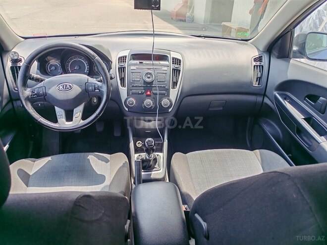 Kia  2010, 250,000 km - 1.6 l - Bakı