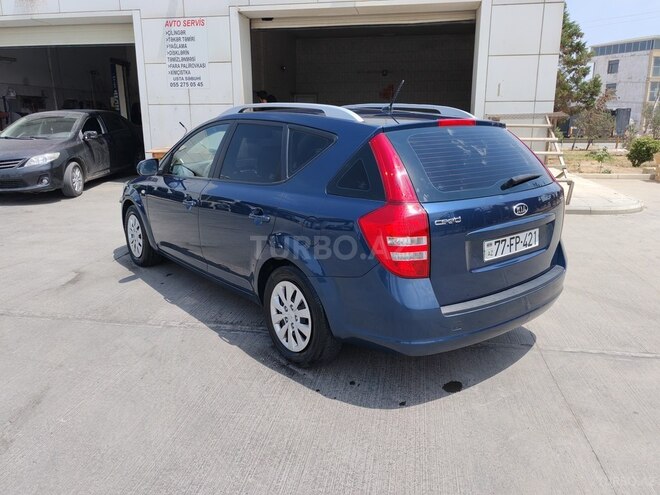 Kia  2010, 250,000 km - 1.6 l - Bakı