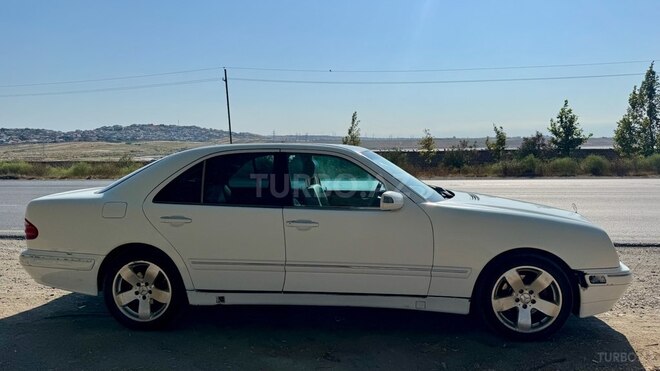 Mercedes E 320 2000, 444,000 km - 3.2 l - Bakı