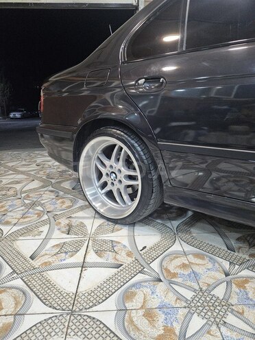 BMW 523 1997, 490,000 km - 2.5 l - Bakı