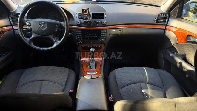 Mercedes E 220 2006, 383,000 km - 2.2 l - Bakı