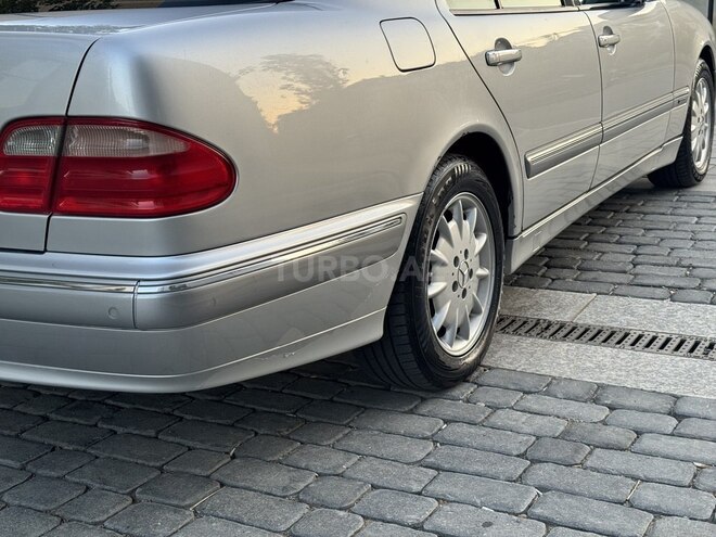 Mercedes E 320 2000, 203,000 km - 3.2 l - Bakı