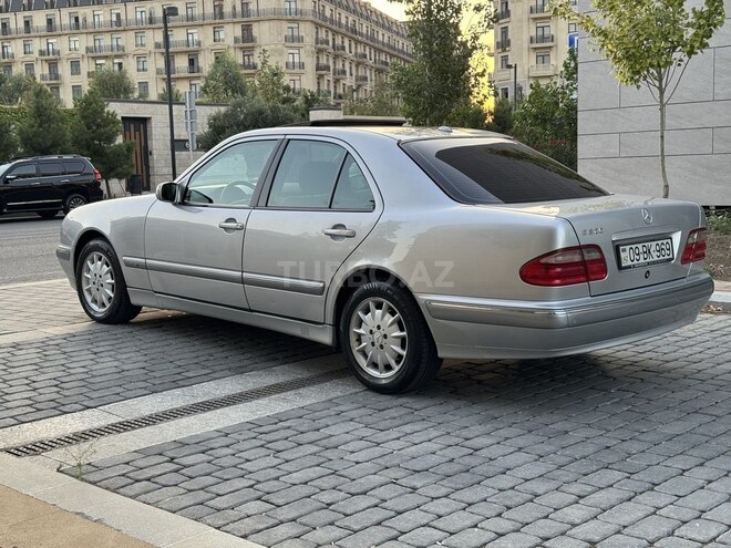 Mercedes E 320 2000, 203,000 km - 3.2 l - Bakı
