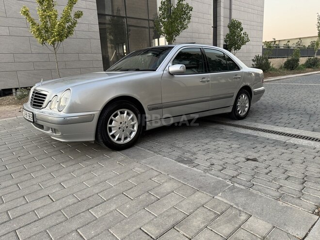 Mercedes E 320 2000, 203,000 km - 3.2 l - Bakı