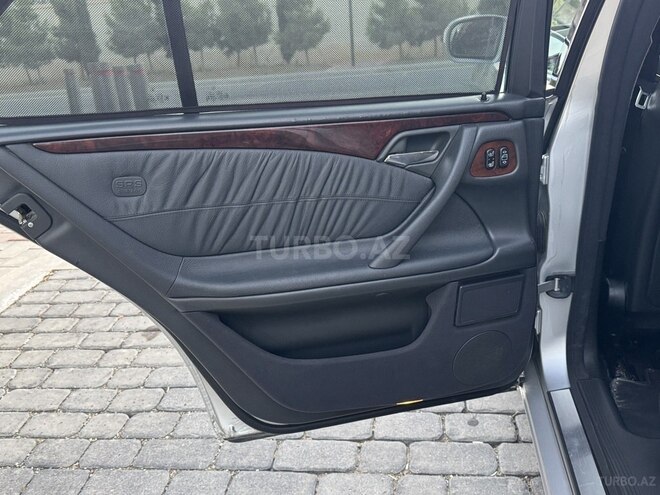 Mercedes E 320 2000, 203,000 km - 3.2 l - Bakı